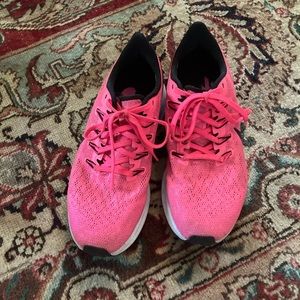 Nike zoom Pegasus 36 in size 7.5